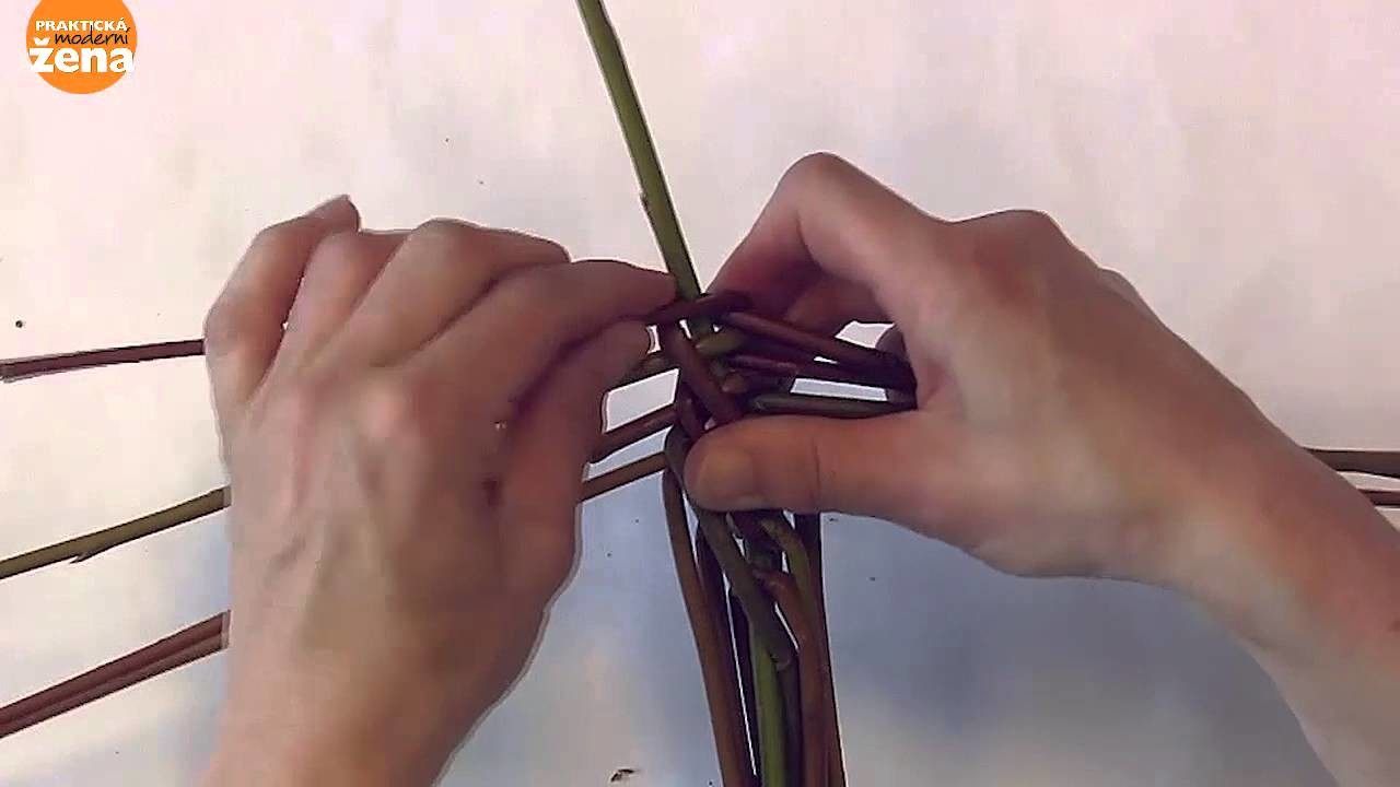 Pleteme pomlázku | Handmade whip for Easter