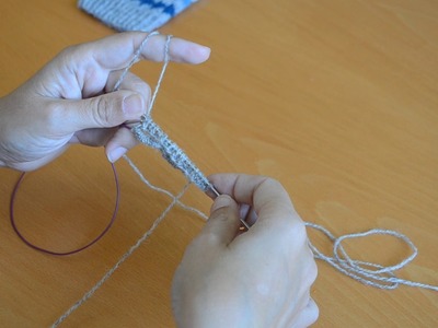 Pletařské techniky - nahození na kruhovou jehlici při pletení návleků