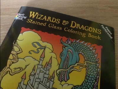 Malujeme na "skleněný papír" Wizards & Dragons Stained Glass Coloring Book