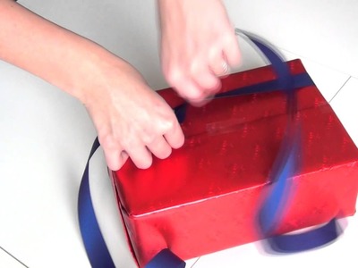 Jak zabalit dárek s ručně vyrobenou mašlí