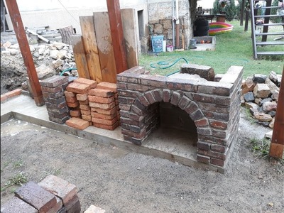 Jak postavit zahradní krb s udírnou.(Díl 1 klenba).How To Build fireplace and Smokehause.