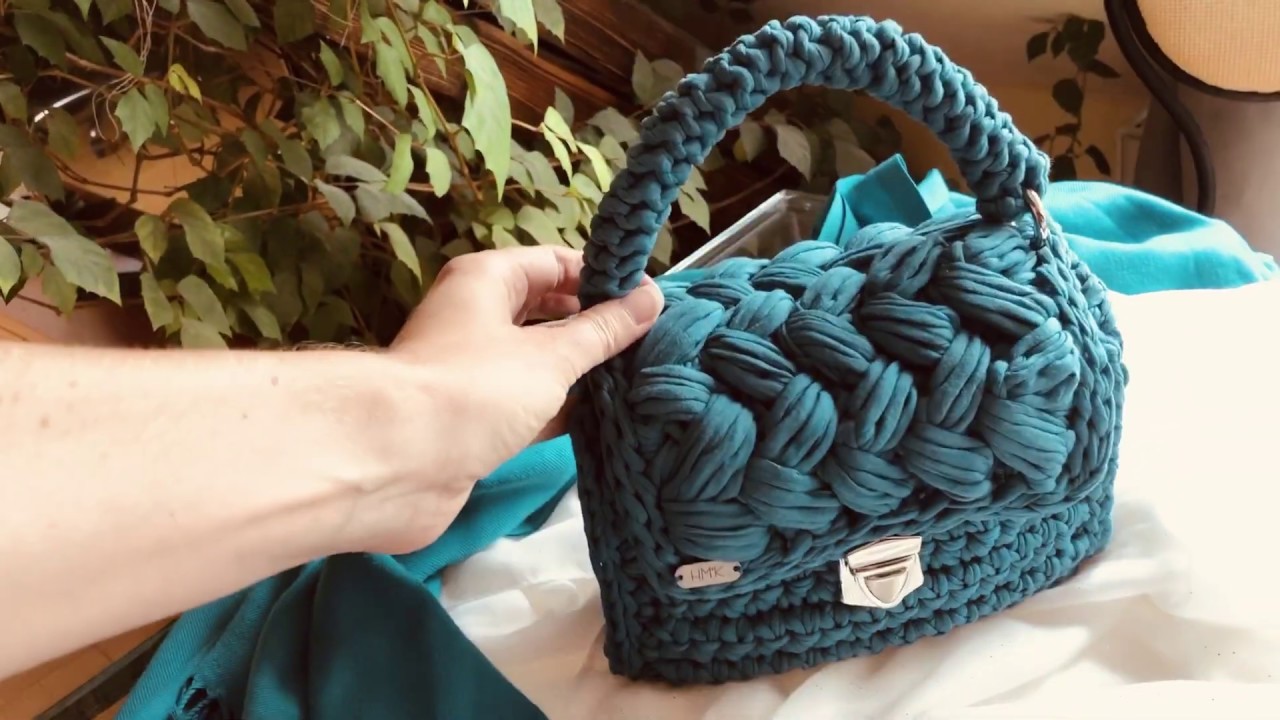 Elegantní háčkovaná kabelka Petrolejka malá. Elegant crochet handbag Petrolejka small