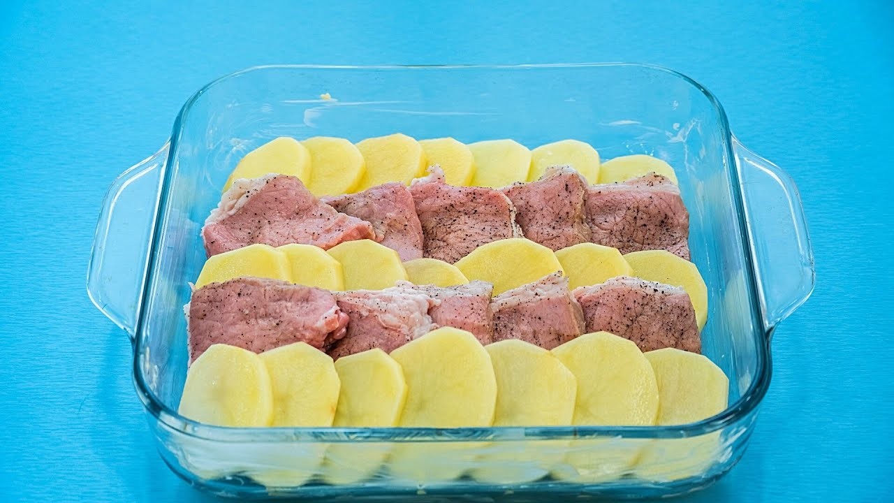 Takhle jste brambory a maso ještě nevařili. Rychlý recept na oběd nebo večeři!