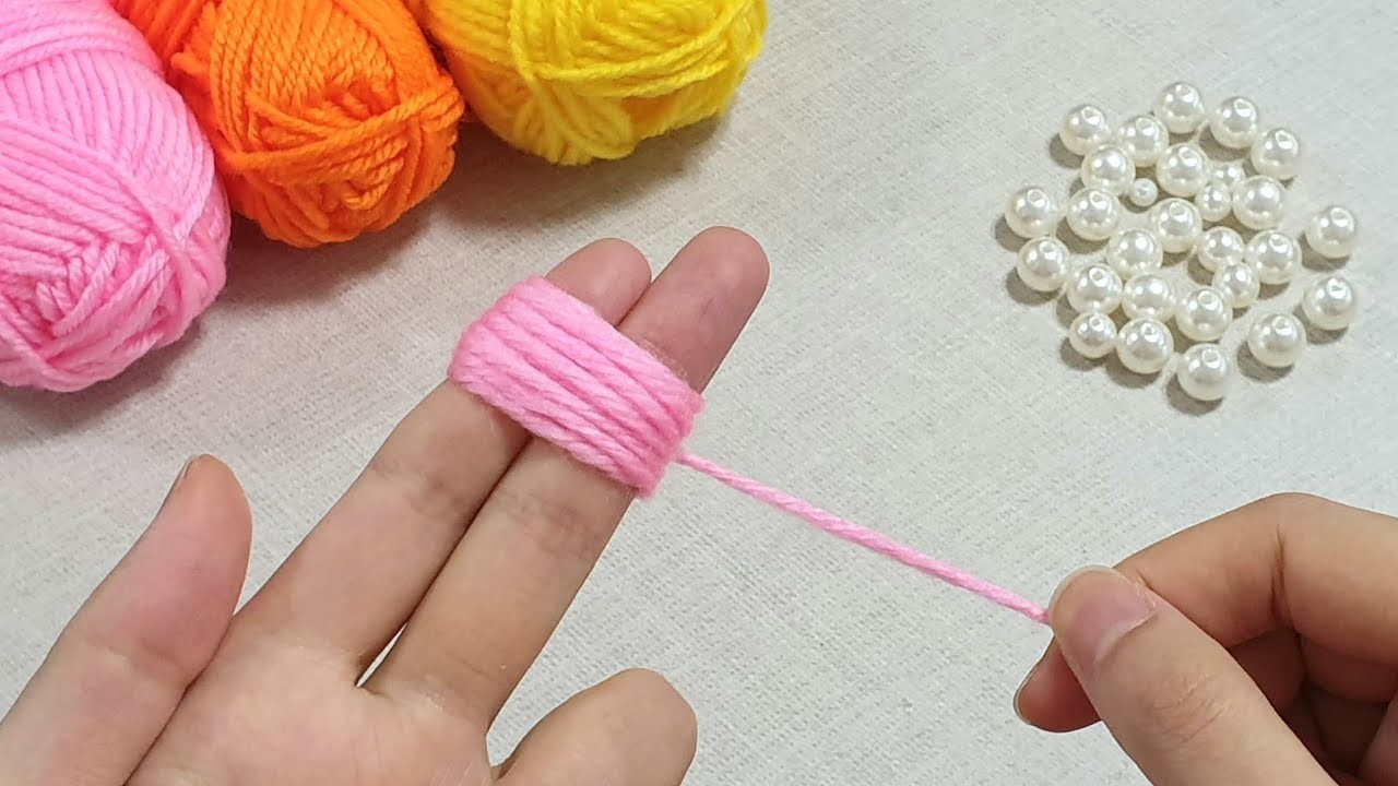 It's so Beautiful !! How to make Flower with finger and yarn - Woolen flower decor idea