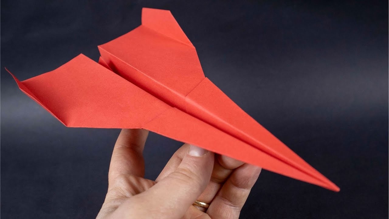 Come Fare un Aeroplanino di Carta - How to make a Paper JET